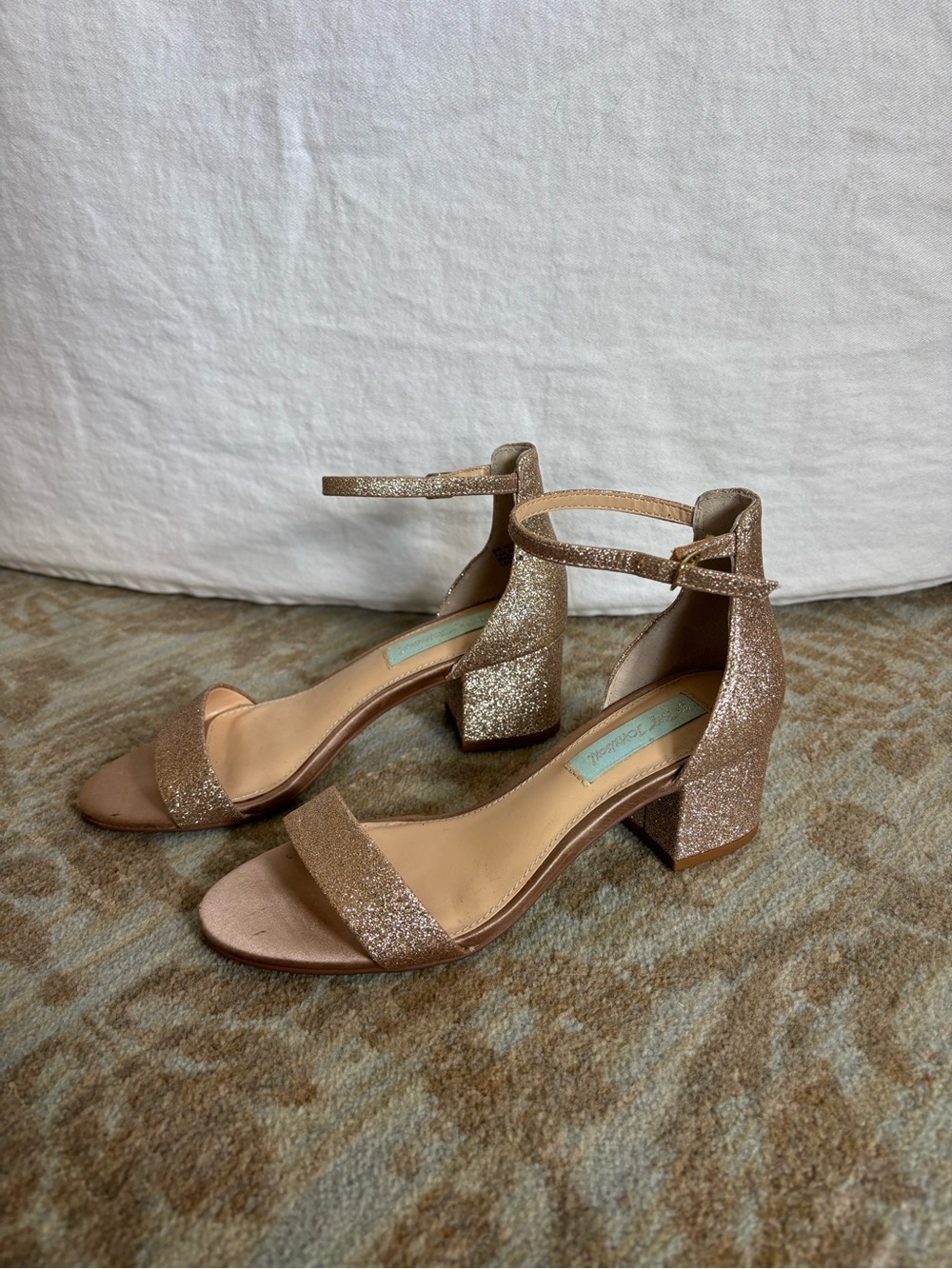 Betsey Johnson champagne gold heels